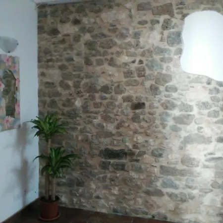 Piazza San Benedetto 3*